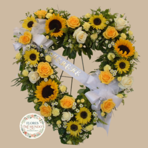 Corona de Corazo con Rosas y Girasoles