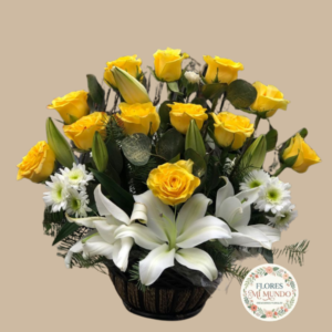 Canasta con Rosas Amarillas y Lirios