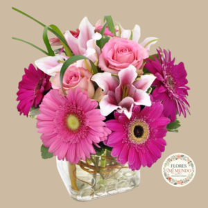Cubo con Flores Rosadas