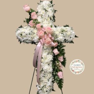 Cruz con Rosas Rosadas