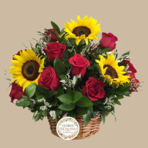 Canasto de Rosas y Girasoles