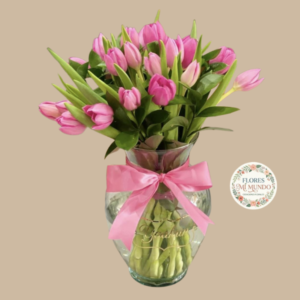 Florero con 30 Tulipanes