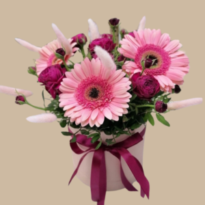 Delicado Box Con Yerberas
