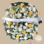 Corona de Condolencias Con Rosas Amarillas