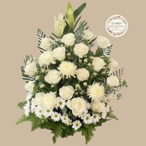 Arreglo con Rosas Blancas