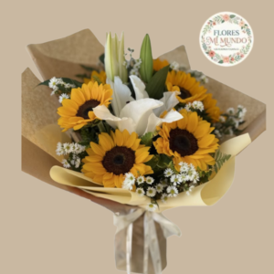 Ramo con Girasoles y Lirios Blancos